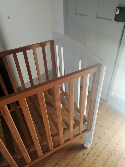 Berço Trama (Marca Top) - Design Branco e Madeira C/ Estrelas 120x60