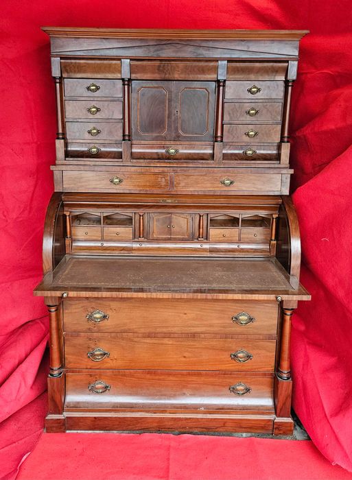 Escravaninha inglesa