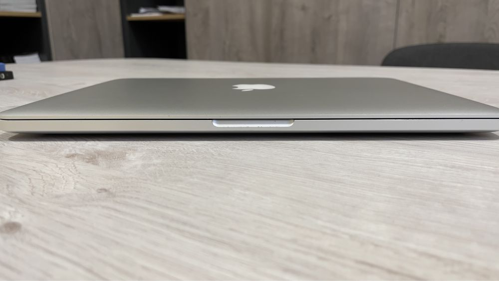 MacBook 13” Pro  8/128gb 2015
