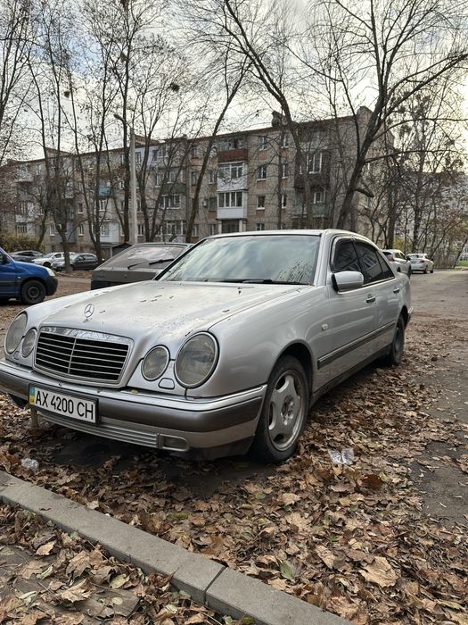 Продам мерседес в210 е420