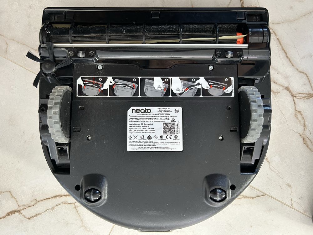 Robot sprzątający / odkurzacz automatyczny NEATO Botvac D7 Connected