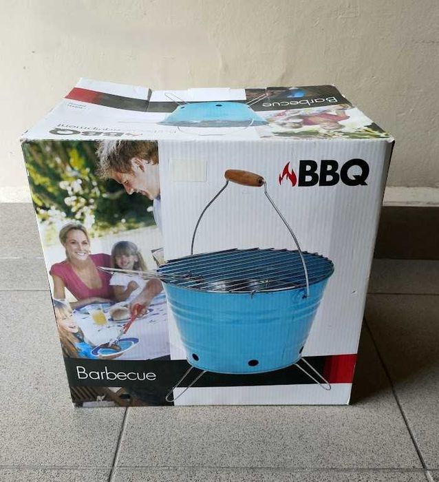 Grill węglowy przenośny turystyczny wiaderko lekki czerwony BBQ 30,5cm