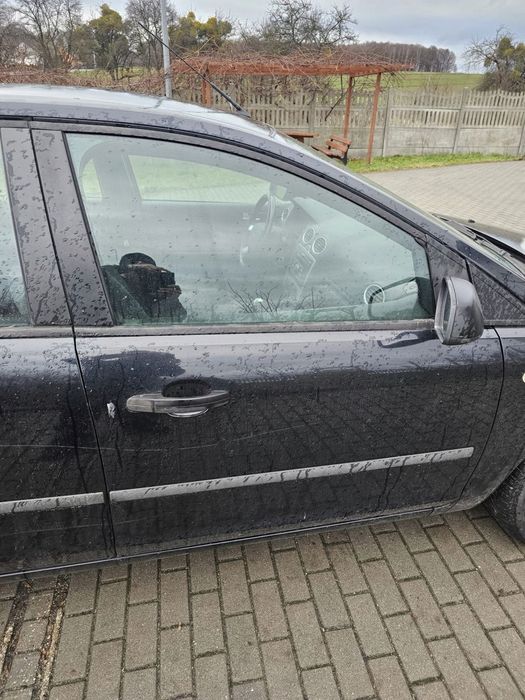 Drzwi Prawe Przód Kompletne Ford Focus Mk2 5D Kod Lakieru F3