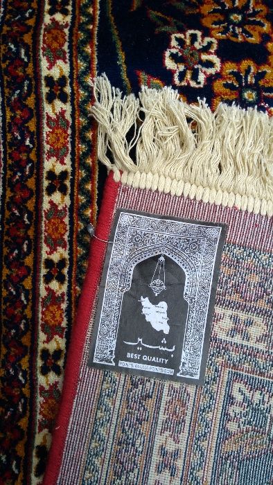 Dywan jedwabny , wym. 3 x 2 m.