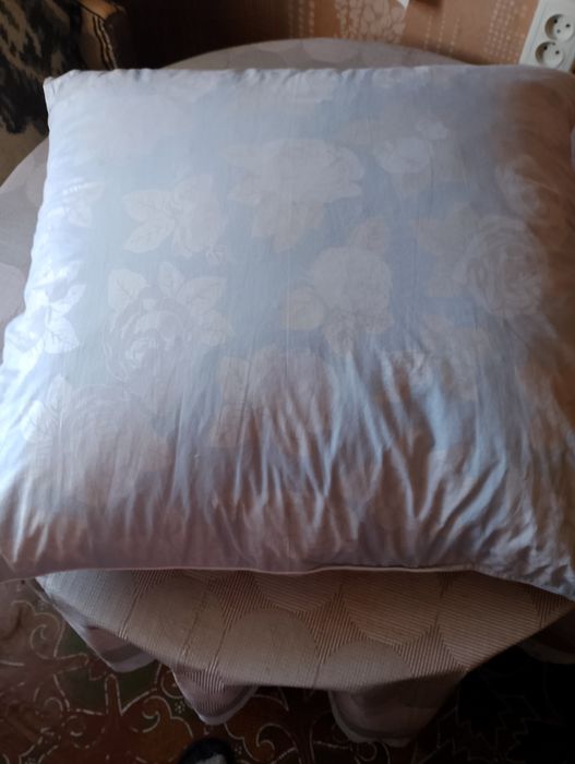Продам подушки пух-перо новые 70*70
