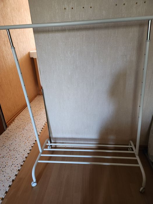 Підлогова вішалка IKEA Rigga біла