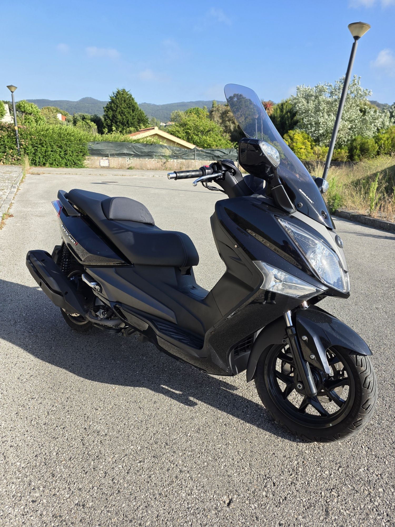 Scooter Sym GTS 300i
