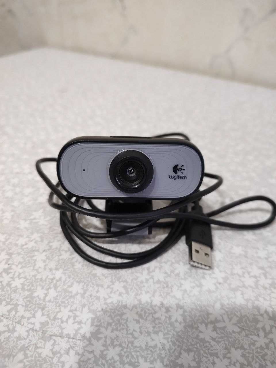 Logitech WebCam C100 usb веб камера 1.8м 30 fps 640х480