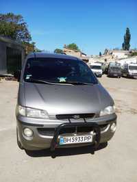 Hyundai H-200 пассажирский 8+1 мест (2.5 дизель, 2000 год)