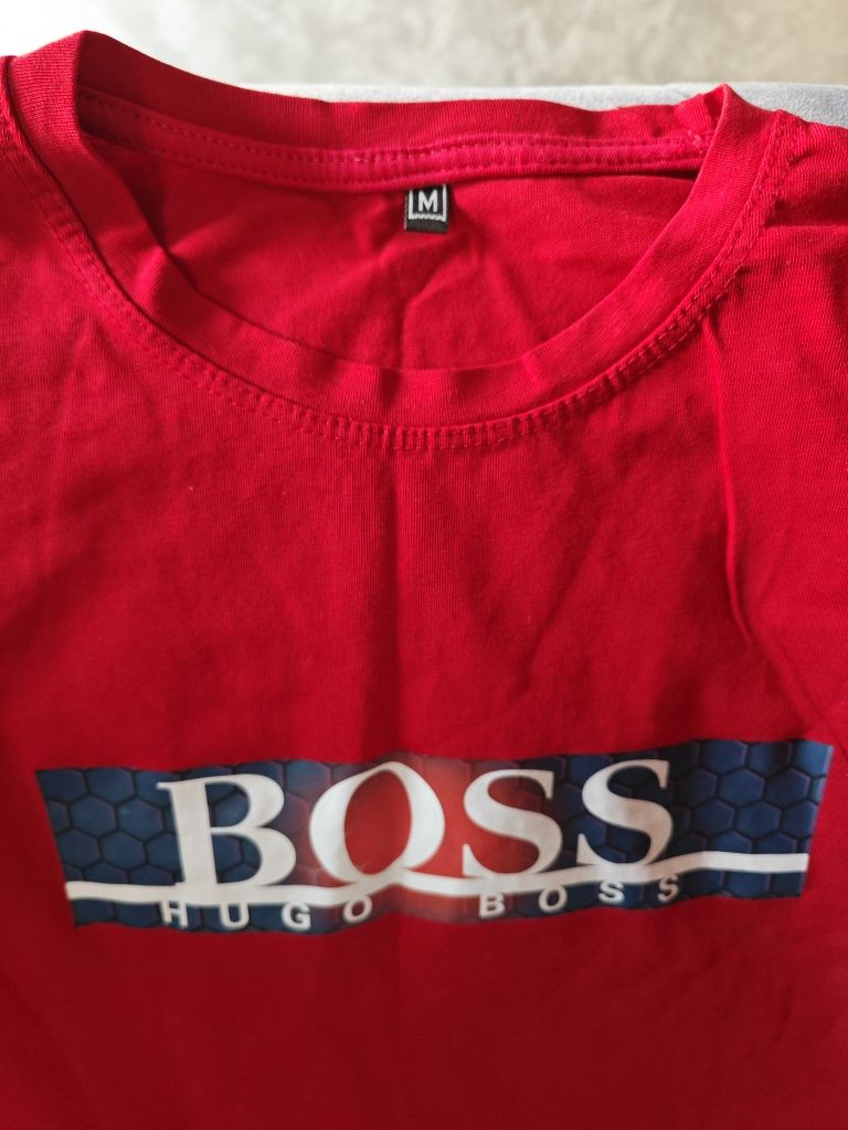 T-shirt bawełniany czerwony, rozmiar M-