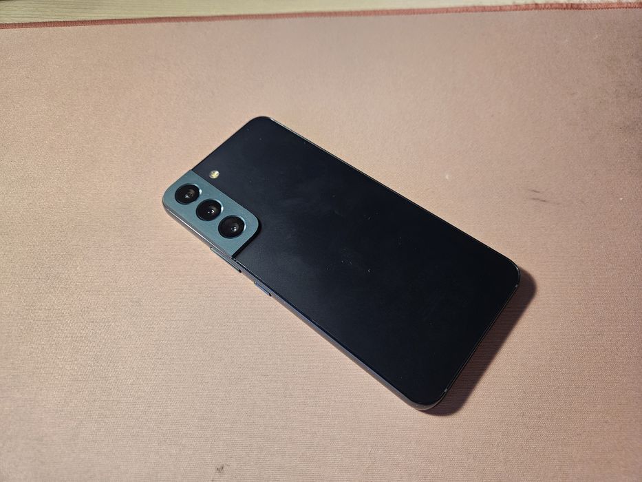 Galaxy S22 8GB/256GB stan bardzo dobry