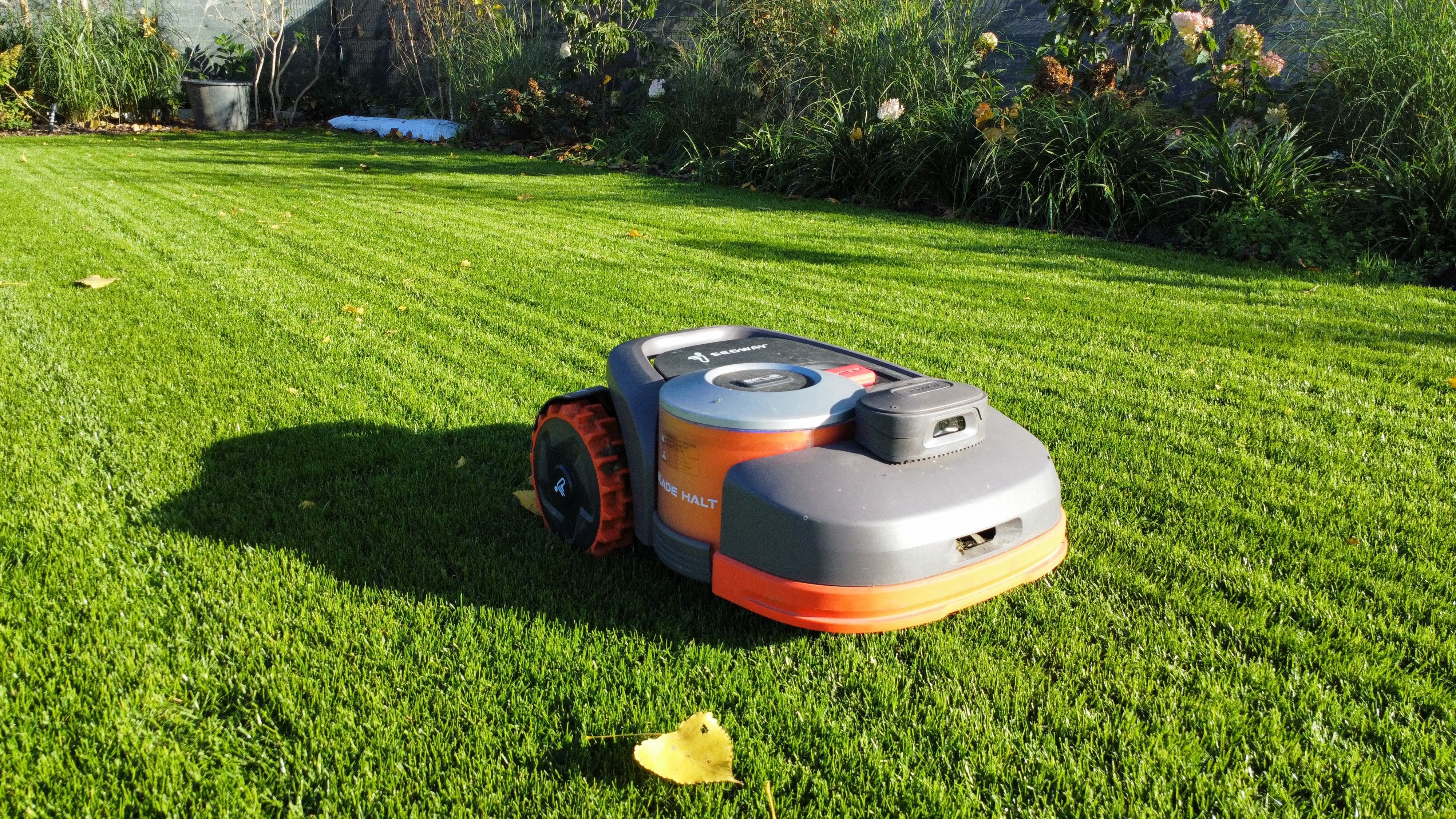 Robot koszący Kosiarka Automatyczna Segway Navimow H1500E-VF