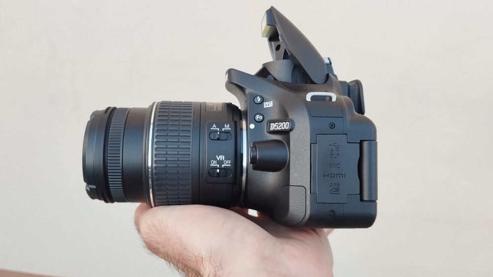 Nikon D5200 Сумка 900-Пробег Зеркалка зеркальный фотоаппарат как новый