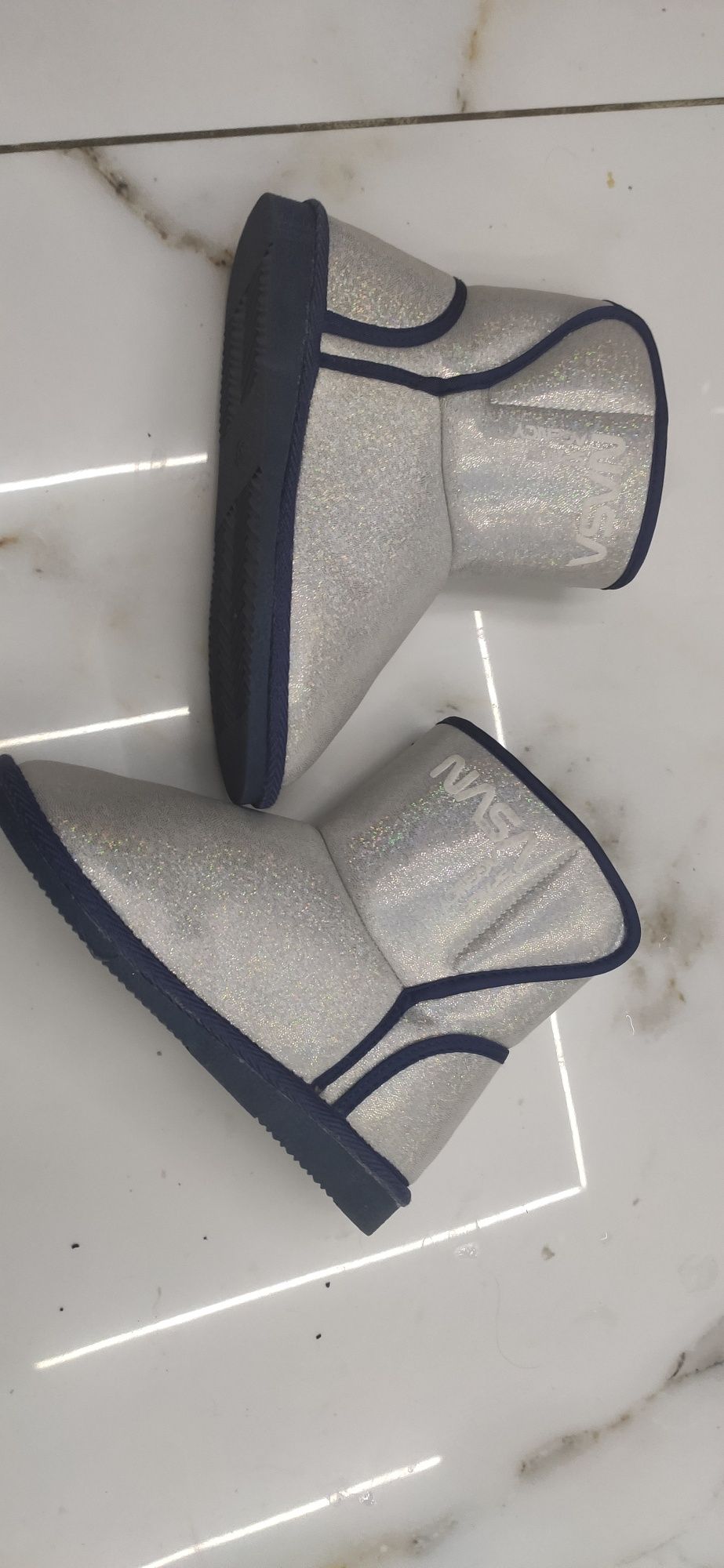 Buty zimowe śniegowce 33