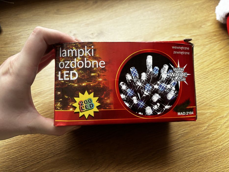 Lampki na choinke z efektem flash