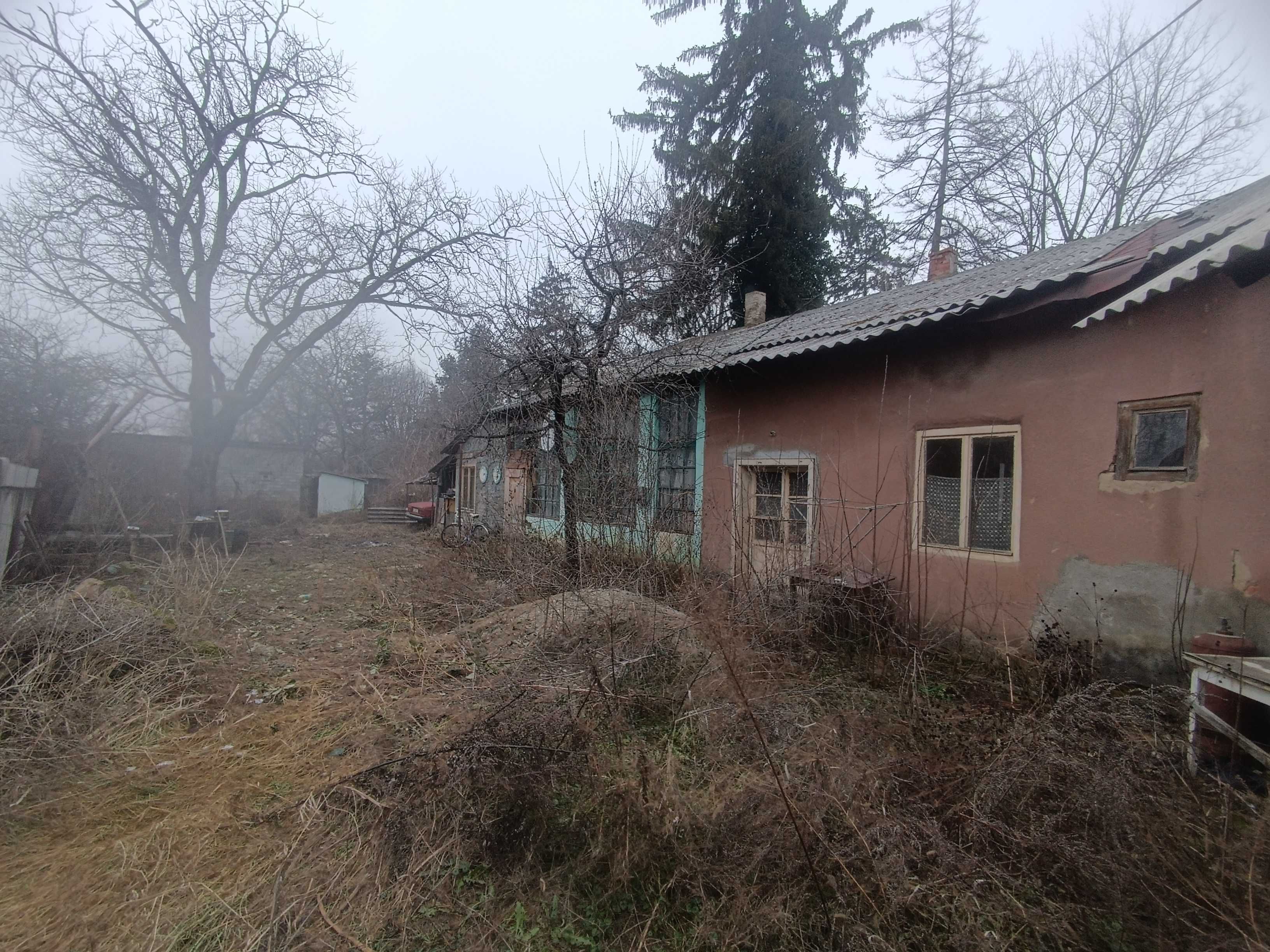 ТЕРМІНОВО продаж 2х кімнатної КВАРТИРИ біля БАСЕЙНУ та ЦЕНТРУ Берегова