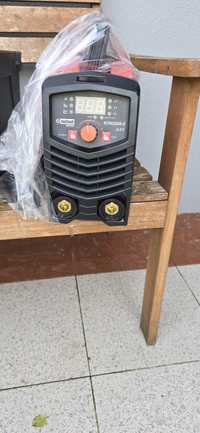 Vendo aparelho de soldar inverter 200 amp