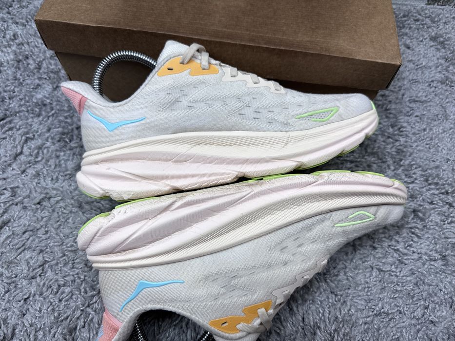 Оригінал ! Кросівки Hoka One One Clifton 9 Розмір 40