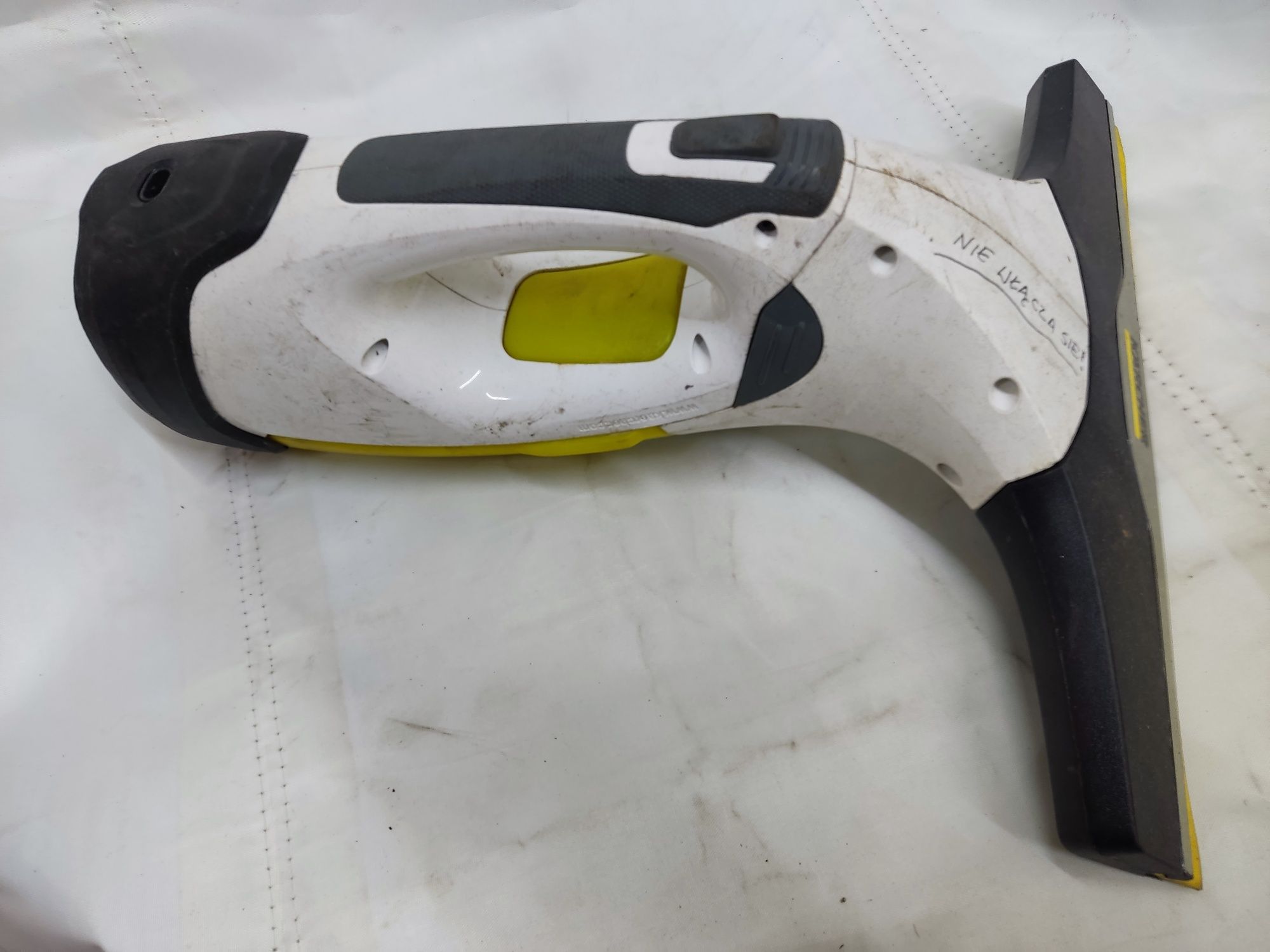 myjka ściągaczka szyb luster okien Karcher WV5 Obudowa włącznik płyta