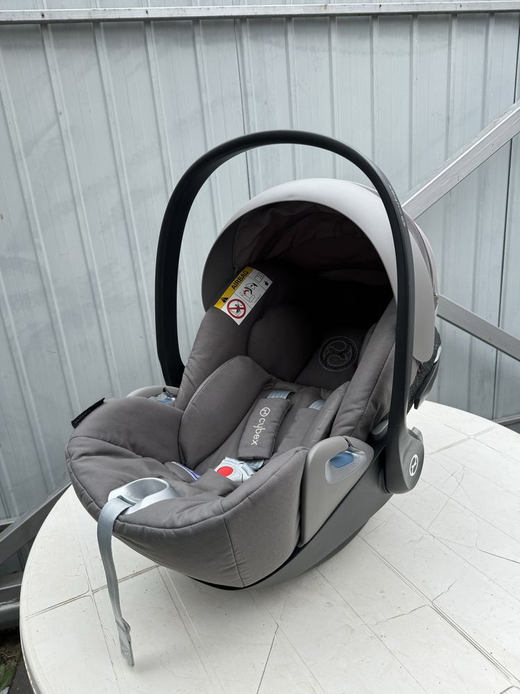 Автокрісло Cybex Cloud Z i-Size Soho Grey ідеальний стан