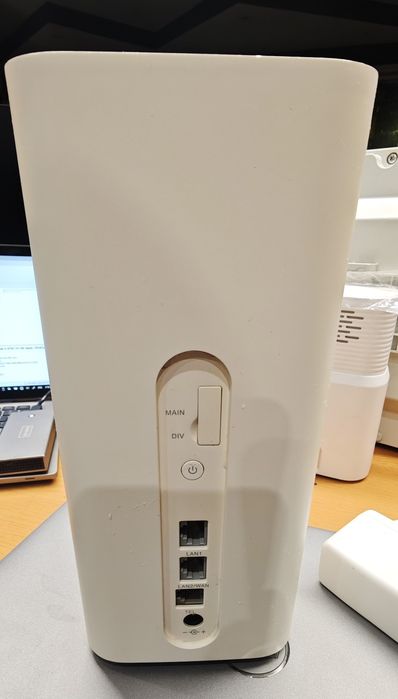 Router LTE HUAWEI B818-263