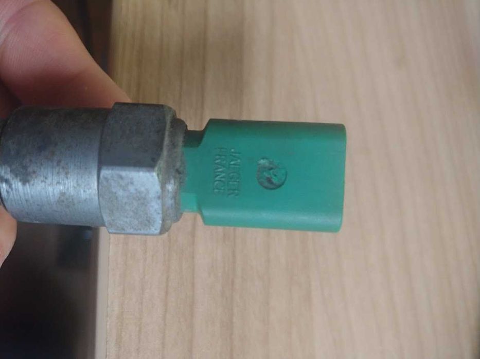 Датчик рівня масла Peugeot 308 sw 2011