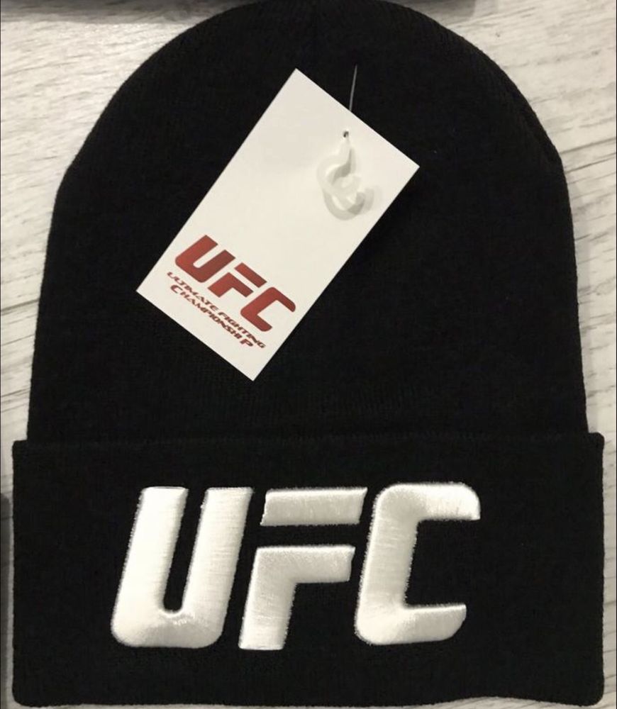 Шапка UFC чоловіча