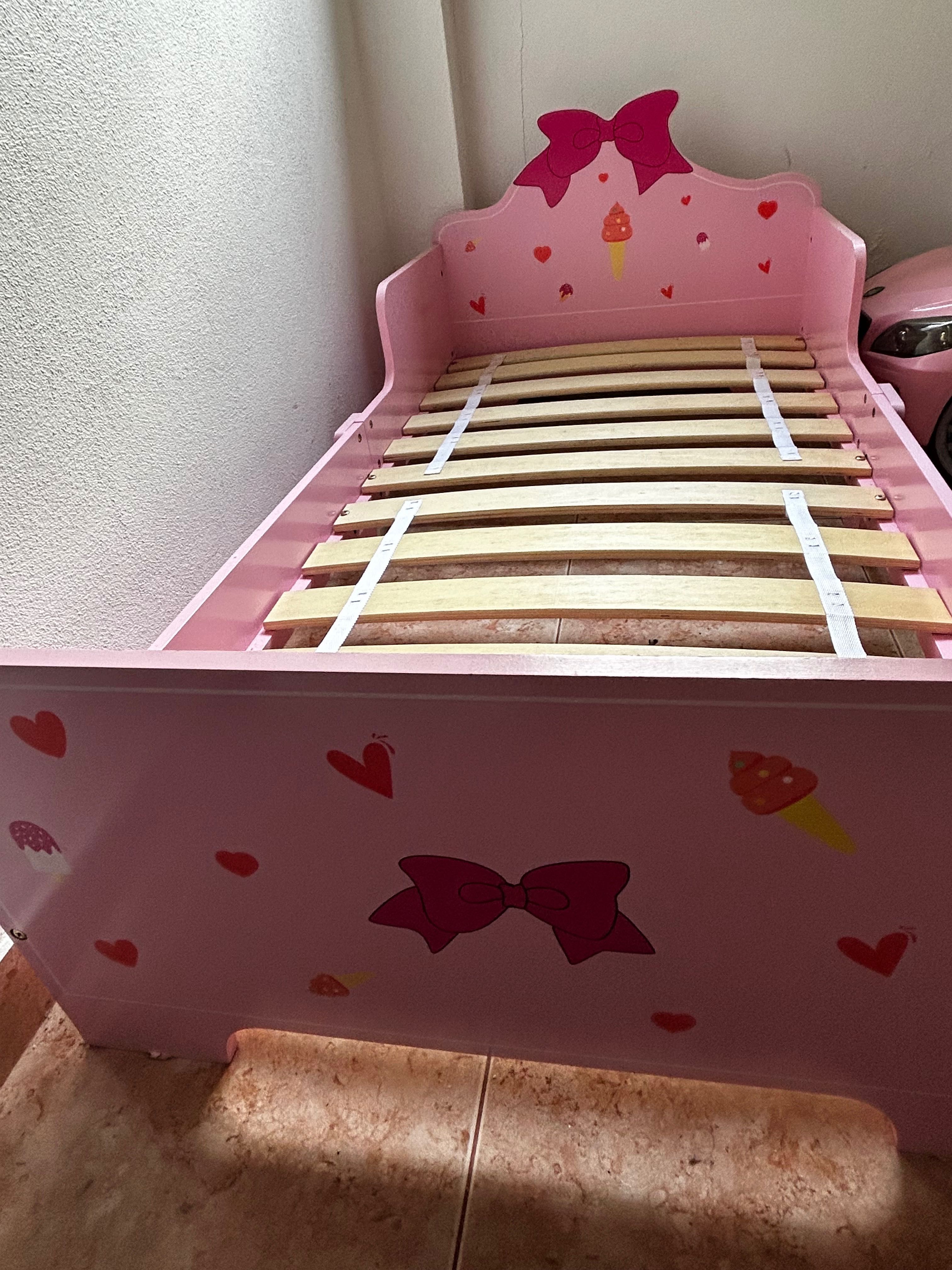 Cama infantil rosa