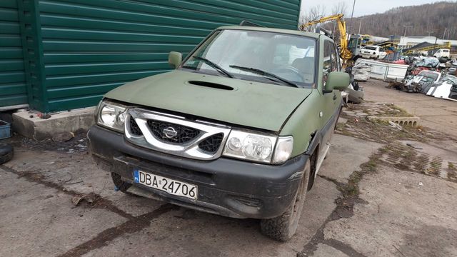 Nissan Terrano II Lift 2003' maska przednia FV części/dostawa