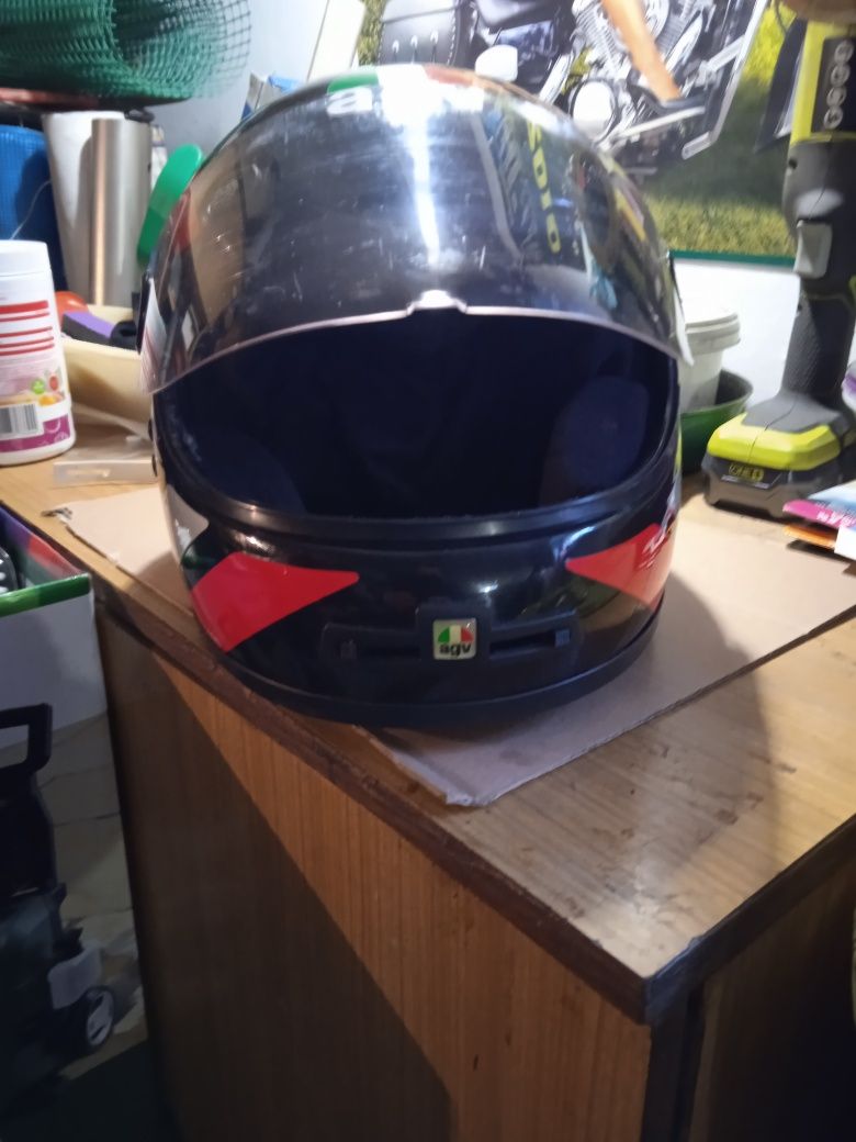 Kask szczękowy Włoskiej Firmy AGV