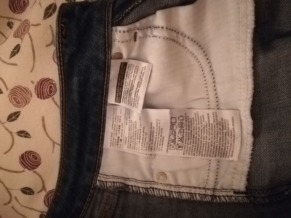 Calaças Levi's número 26