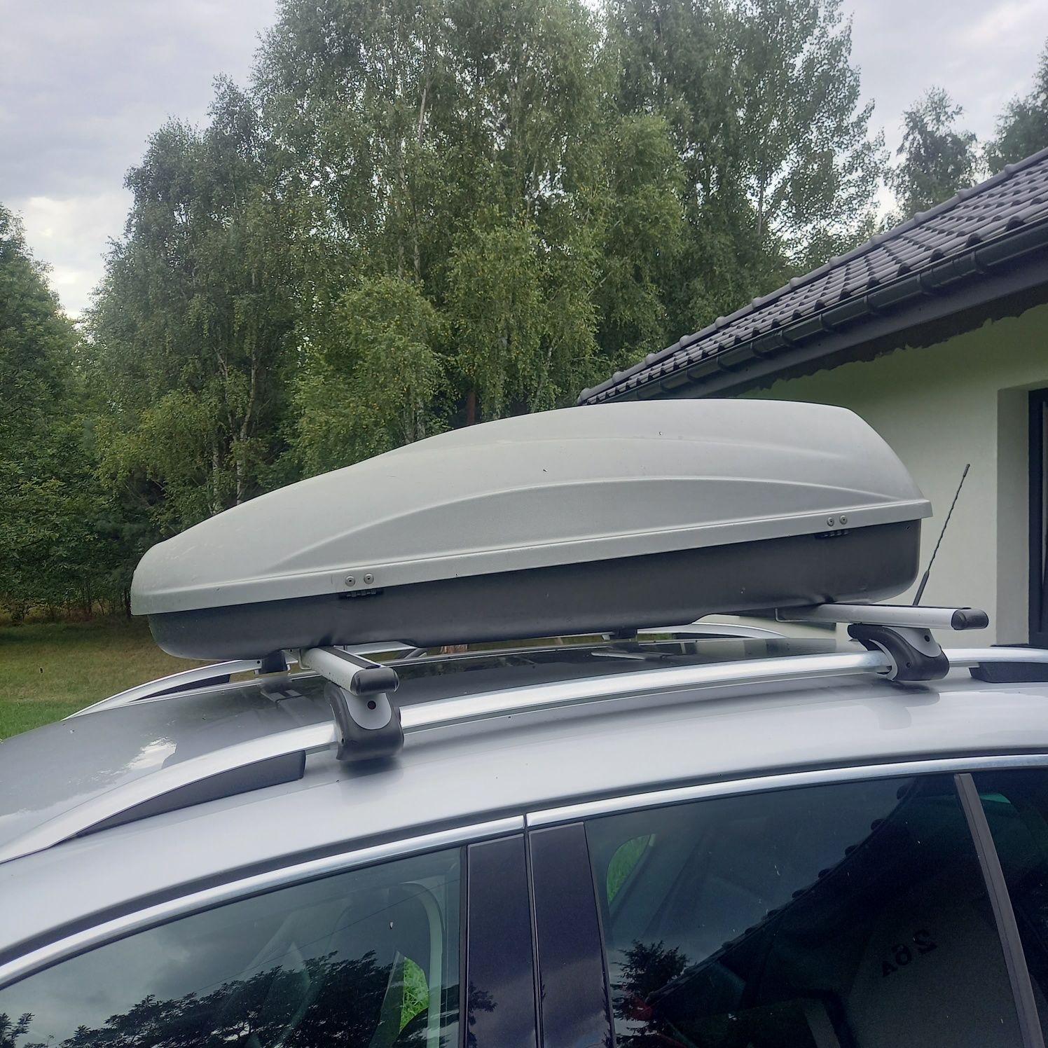 Box dachowy 320l dł.140 szer.70
