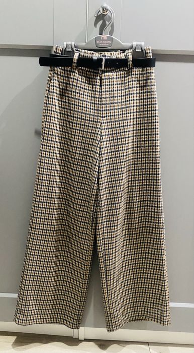 Spodnie dzwony firmy Zara 140