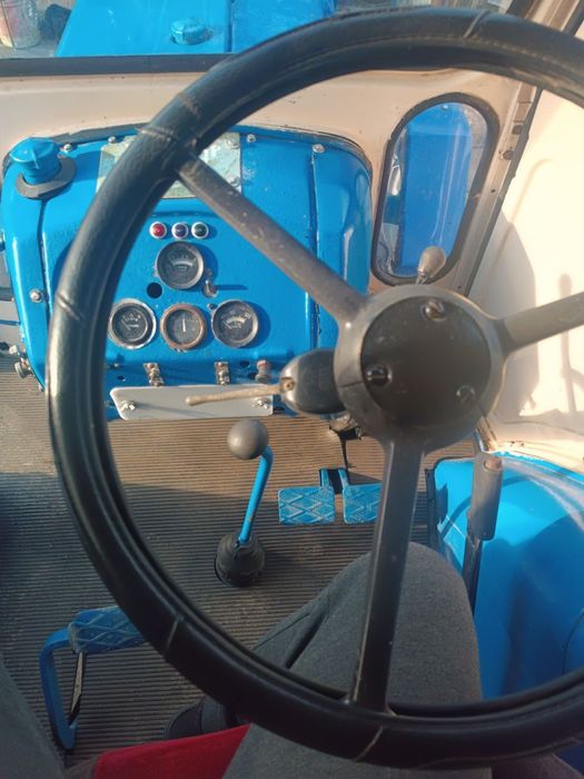 Продам трактор ЮМЗ 6