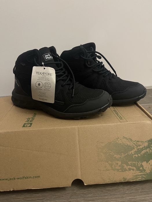 Jack Wolfskin розмір 38.
