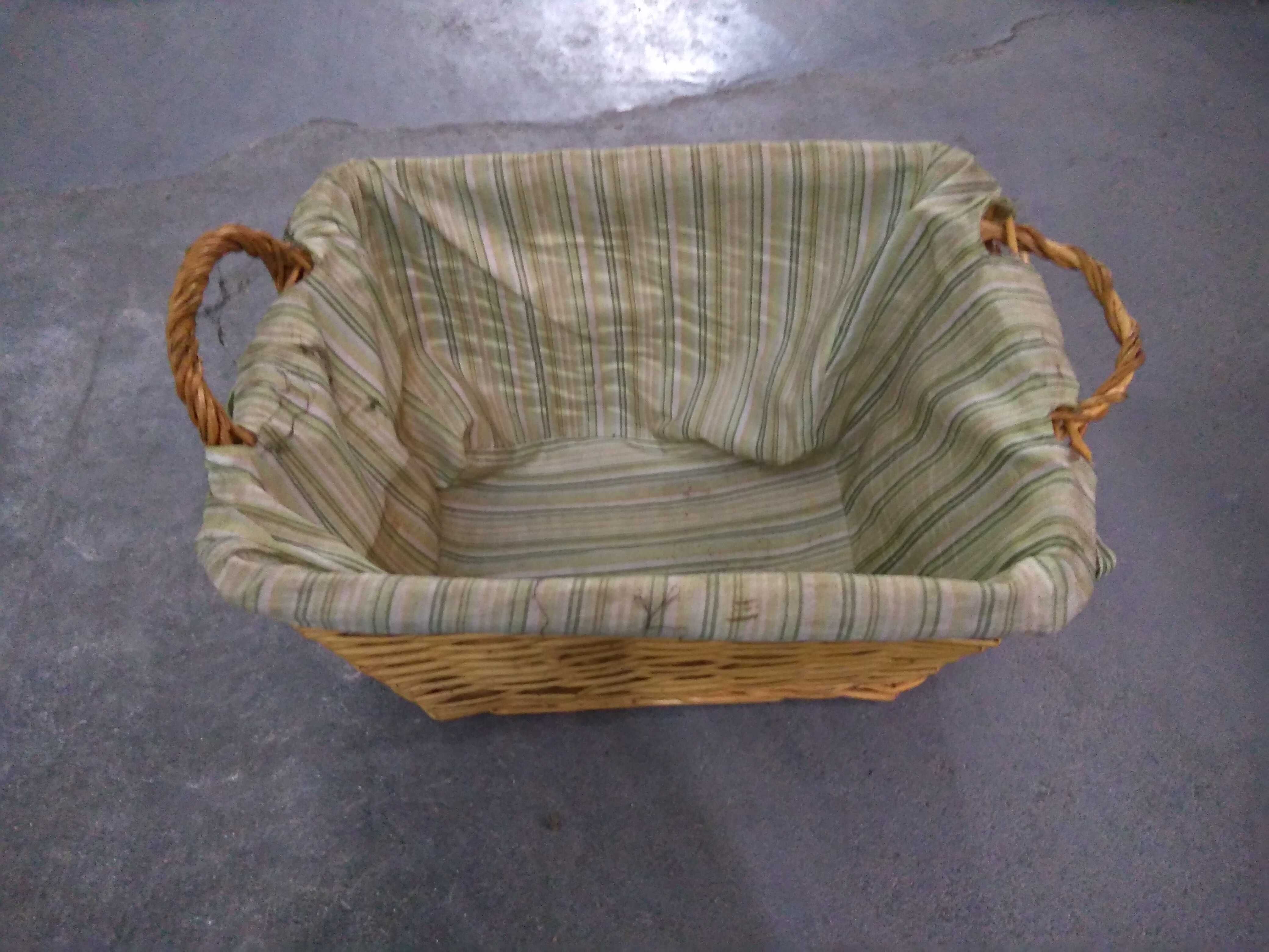 Cesta de Pao em videira