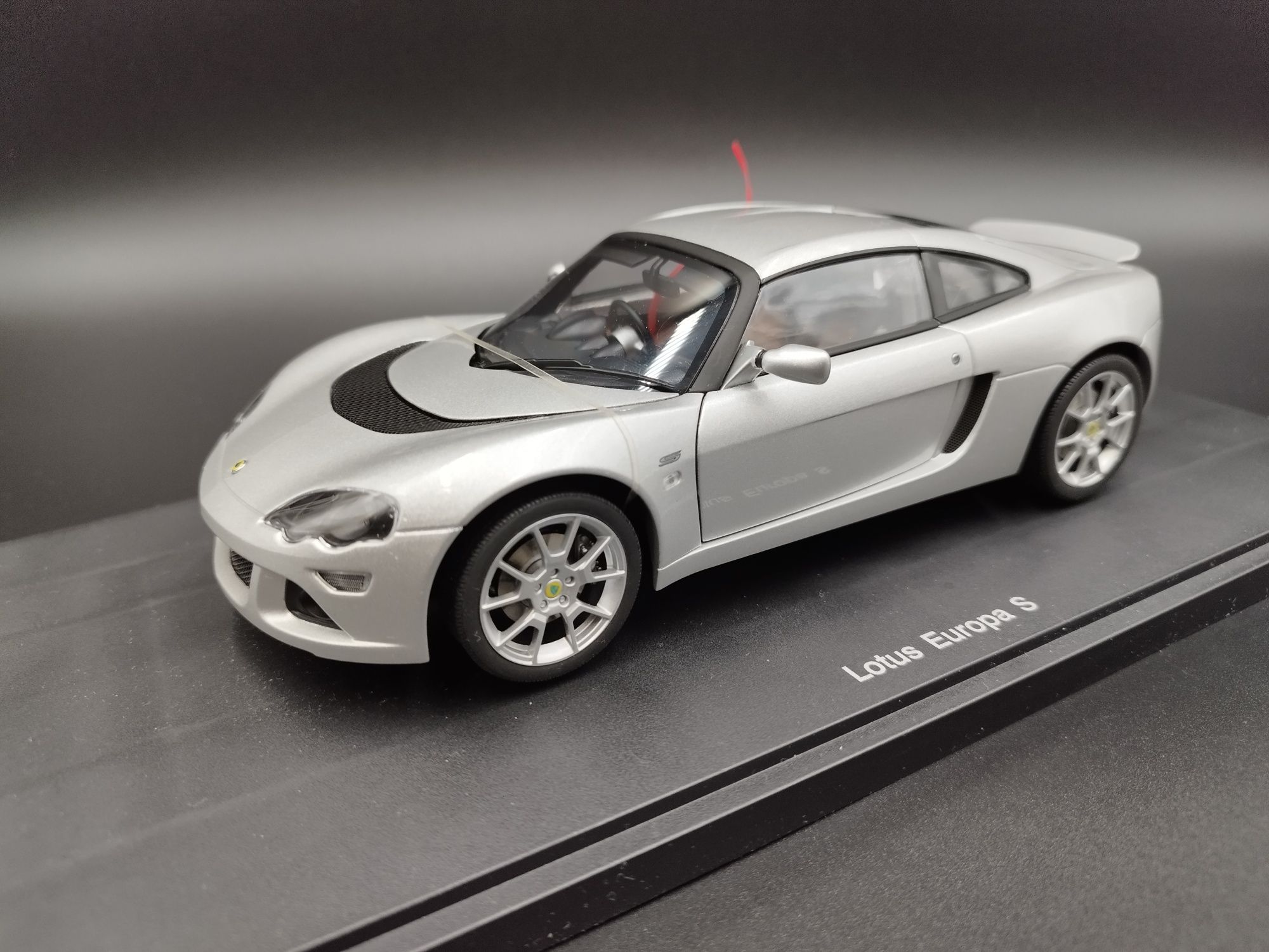 1:18 AUTOart Lotus Europa S model nowy