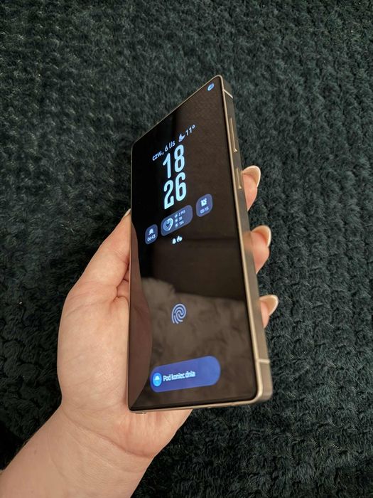 Samsung Galaxy S25 Ultra na iPhone, Oppo, Vivo, Google