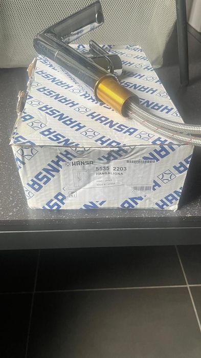 2 Torneiras da marca Hansaligna ( nova) para venda