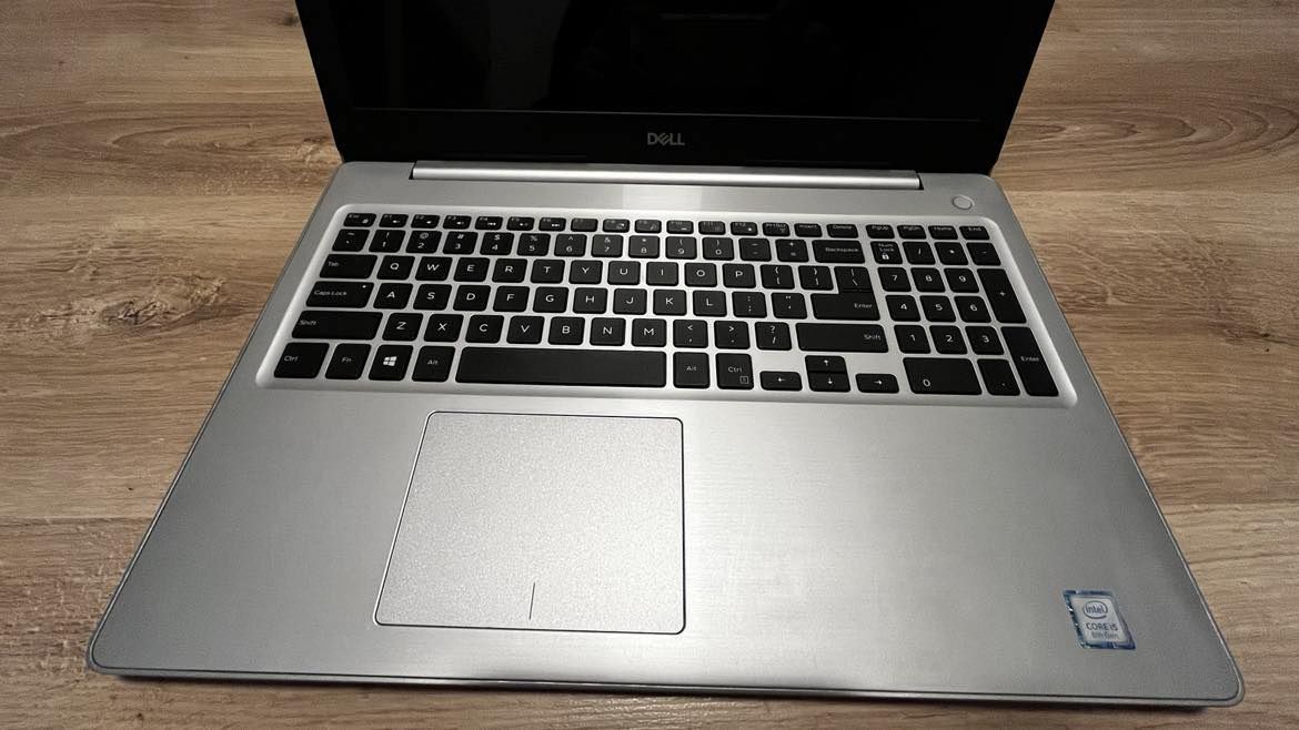 Dell inspiron 5570