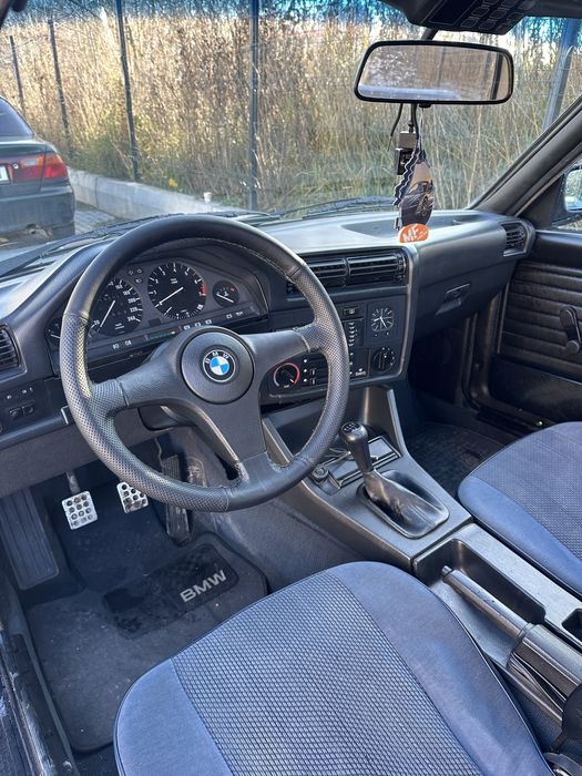 Продам BMW E30 купе