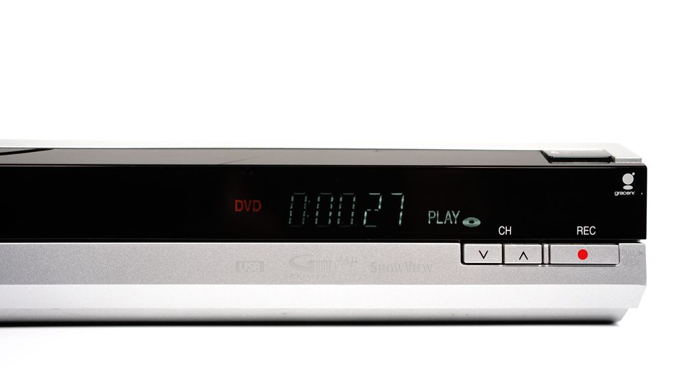 Nagrywarka DVD Panasonic DMR-EH585 HDD 250 GB USB DivX DVD-R +R