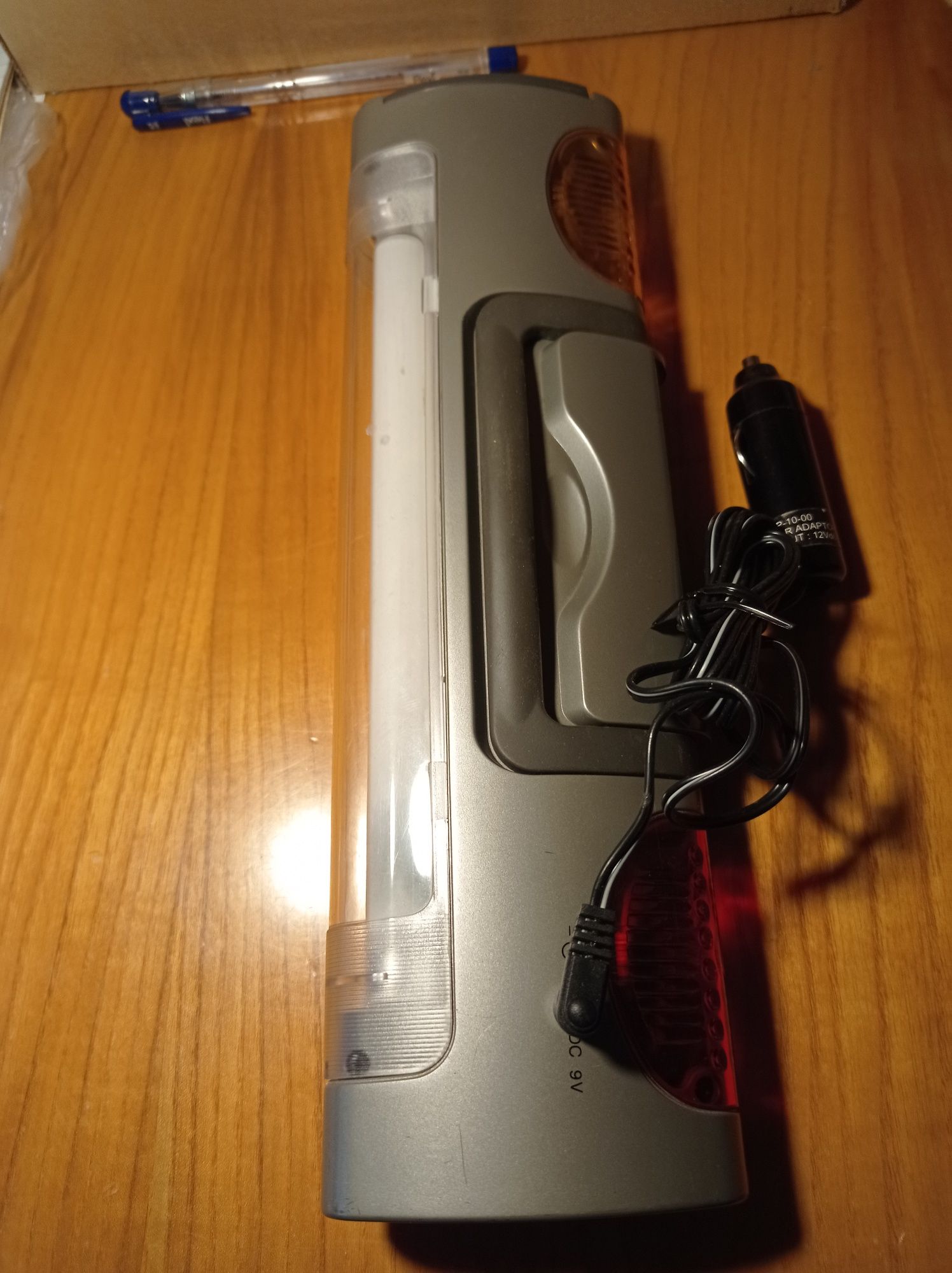 Latarka samochodowa na 12 v