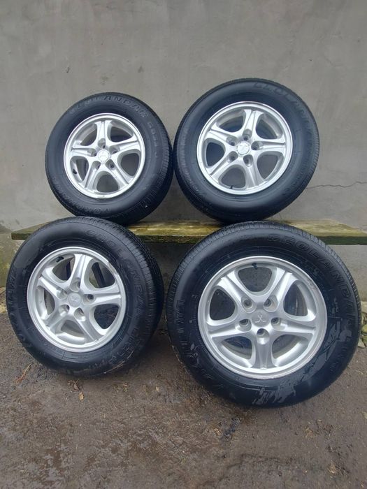 Продам легкосплавні диски на Mitsubishi Outlander