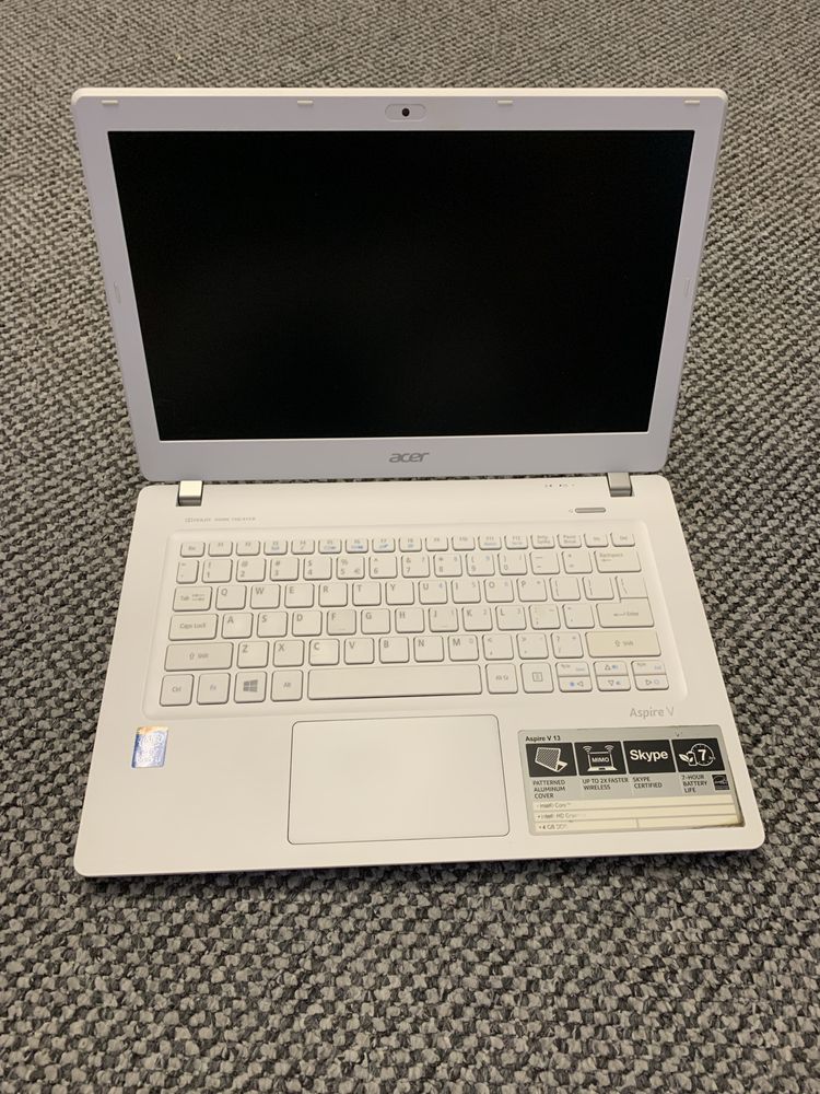 Acer Aspire V13 V3-371 i3