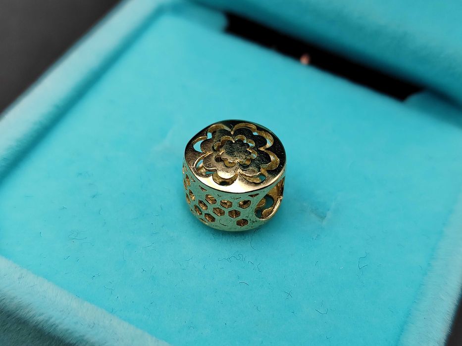 NOWY Złoty Charms Kwiat Ażur / Złoto 585