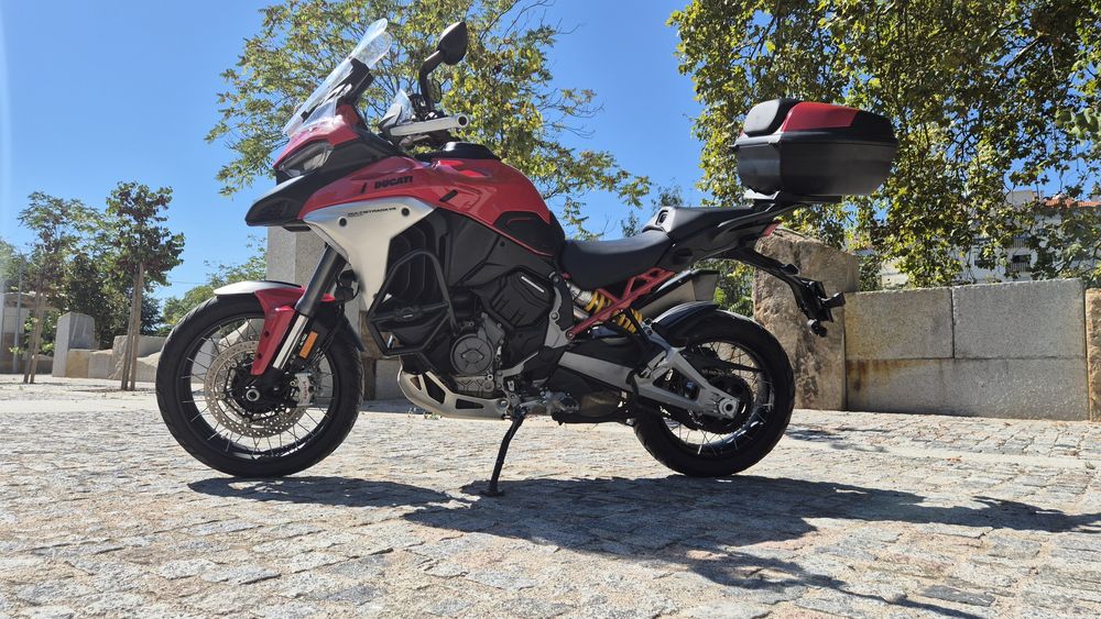 Ducati multistrada V4 Rally