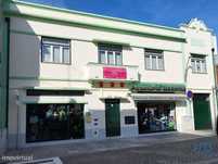 Prédio em Albergaria-a-Velha e Valmaior de 204,00 m2