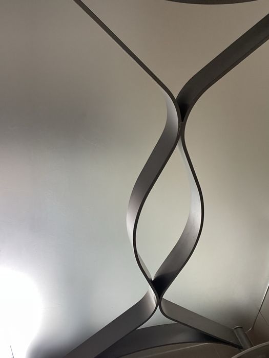 Mesa de cozinha tampo de vidro fosco