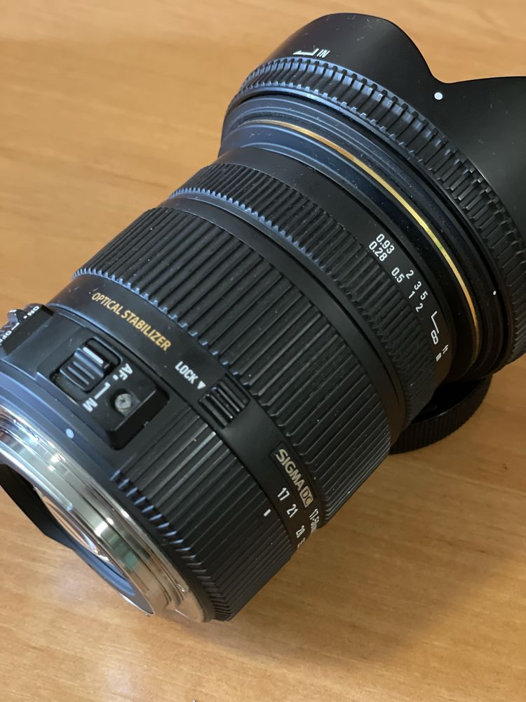Sigma AF 17-50mm f/2.8 EX DC HSM